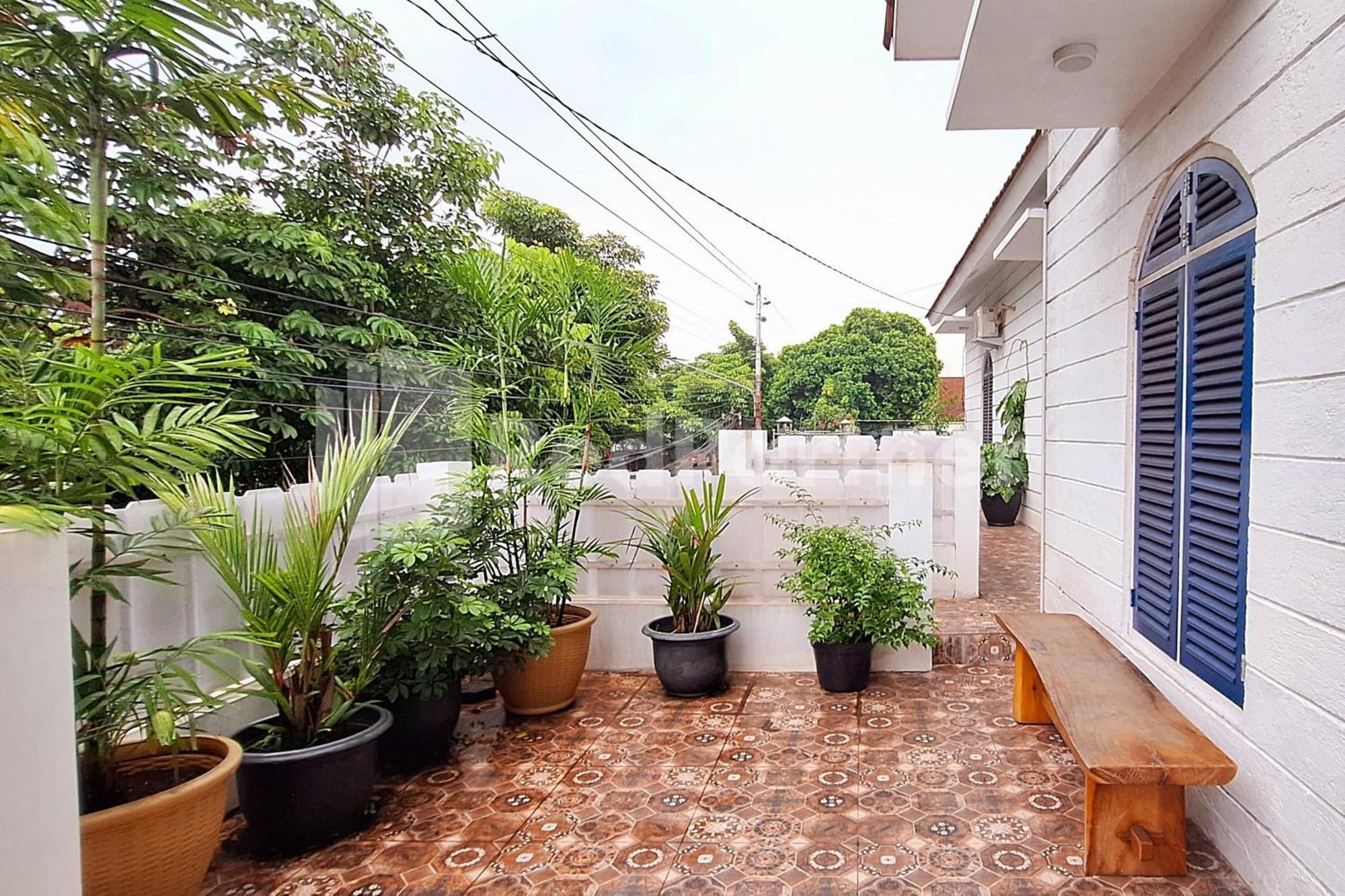 Hotel House N Coffee 55 Temanggung Redpartner Exterior foto